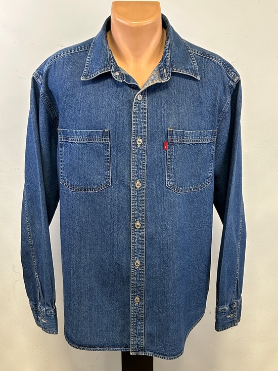 Levi's Other - Levi's Denim long sleeve shirt.  L